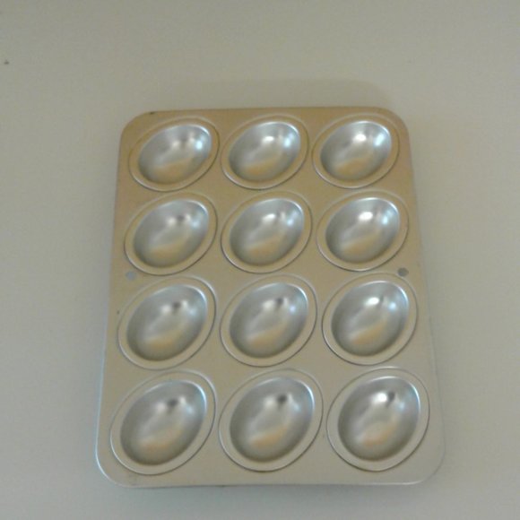 Wilton Kitchen Vintage 993 Wilton Mini Egg Cake Mold 2154794 Made